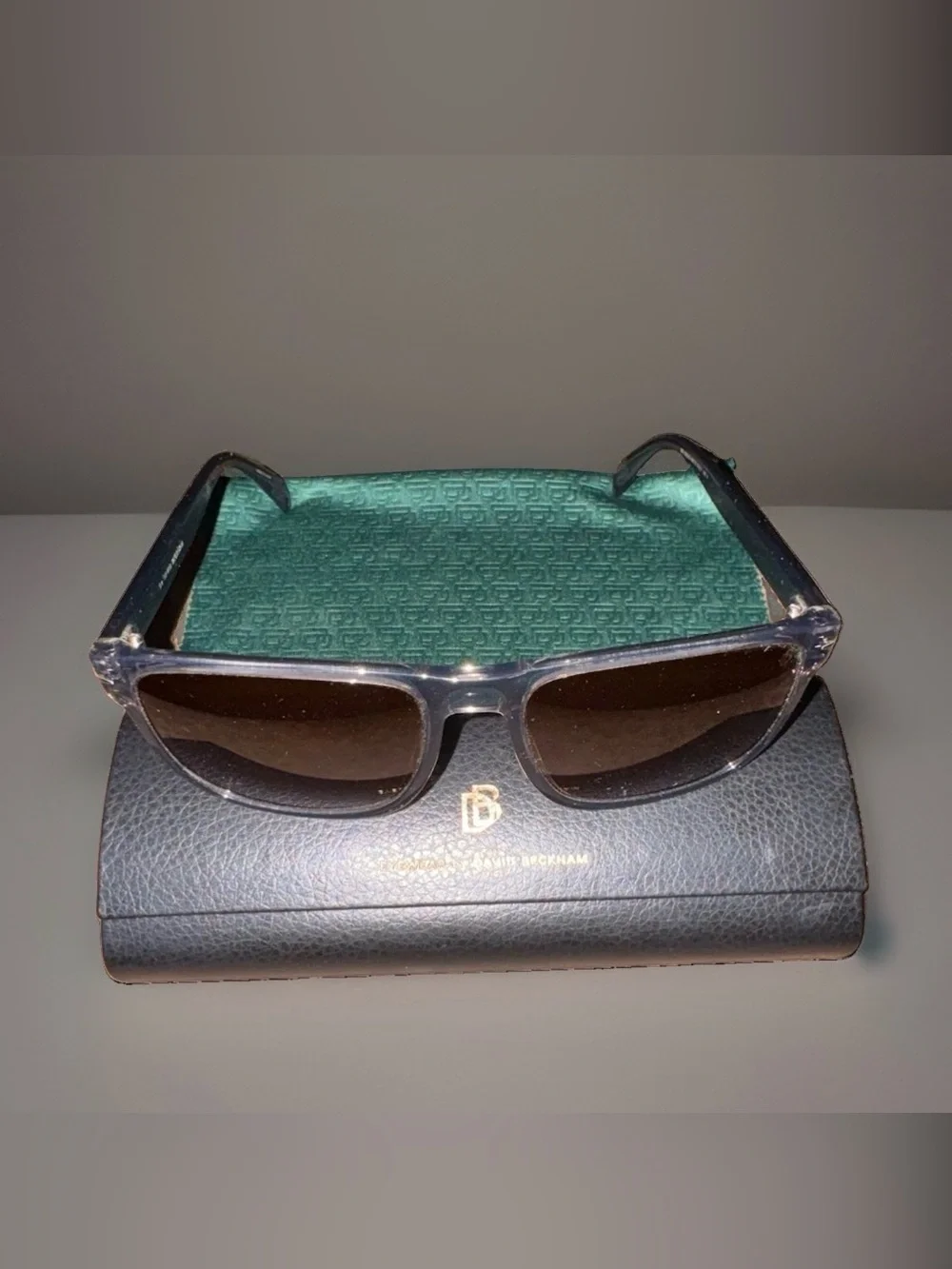 NEW David Beckham DB 1060/S KB770 Sunglasses - Transparent Grey / Brown + Kit